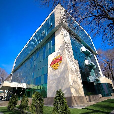 Astra Hotel Almaty Bagian luar foto