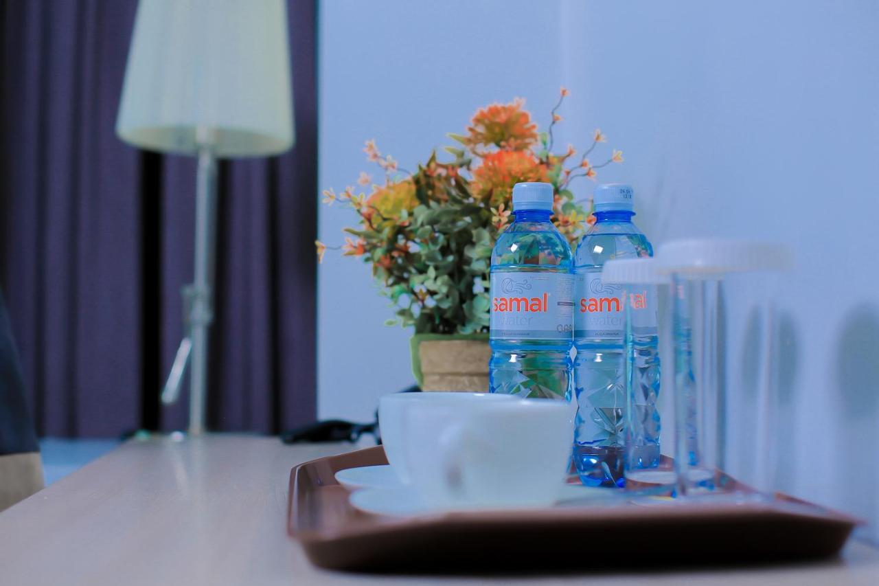 Astra Hotel Almaty Bagian luar foto