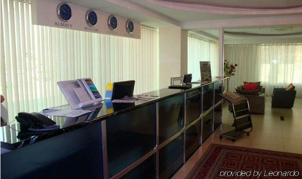 Astra Hotel Almaty Bagian luar foto