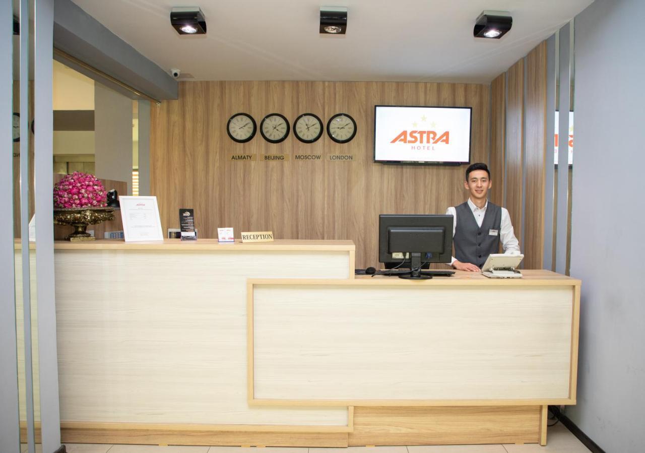 Astra Hotel Almaty Bagian luar foto